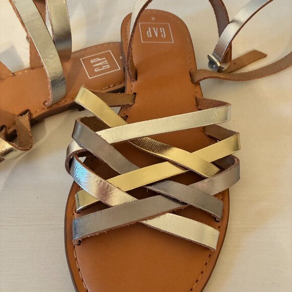 GAP Metallic Leather Flat Sandals - NWOT - Picture 3 of 6